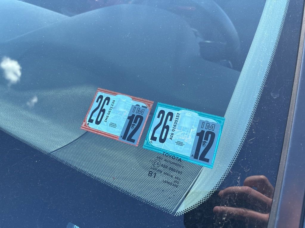 Used 2019 Toyota Camry LE FWD image 12