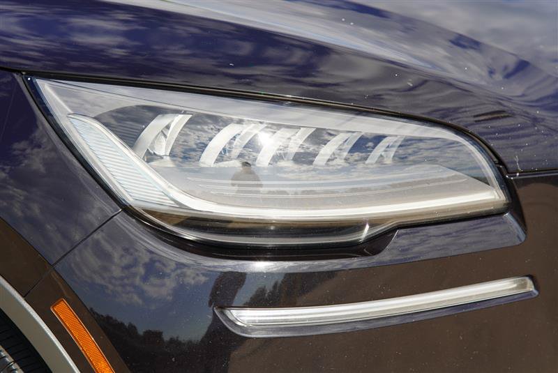 Used 2020 Lincoln Aviator Reserve AWD/4WD image 21