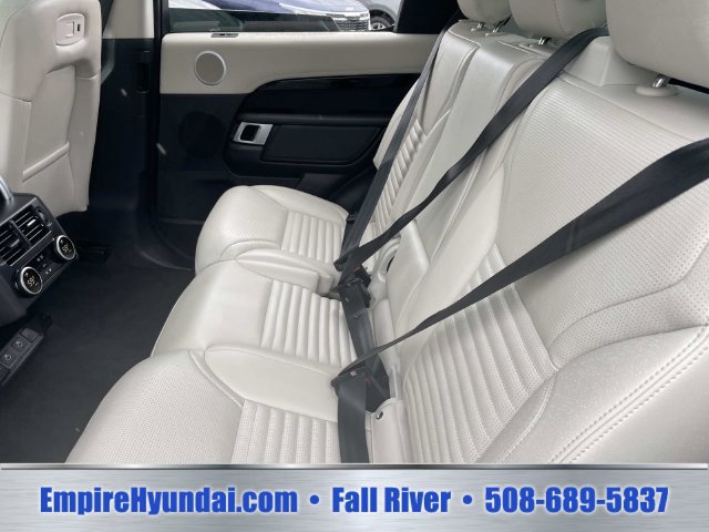 Used 2025 Land Rover Discovery S AWD/4WD image 14