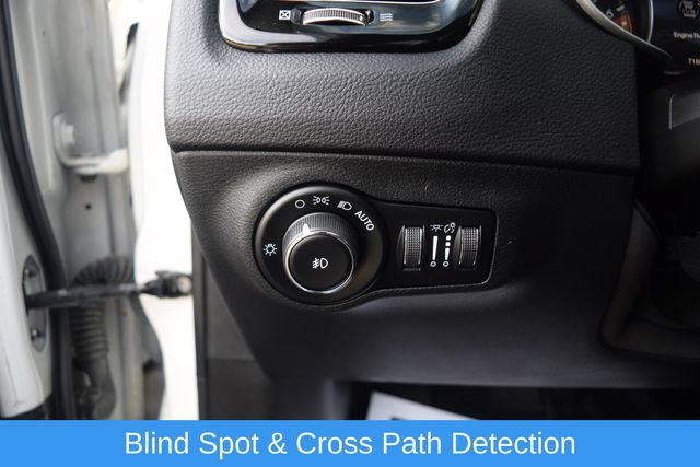 Used 2018 Jeep Compass Limited w/ Safe & Security Group AWD/4WD image 7