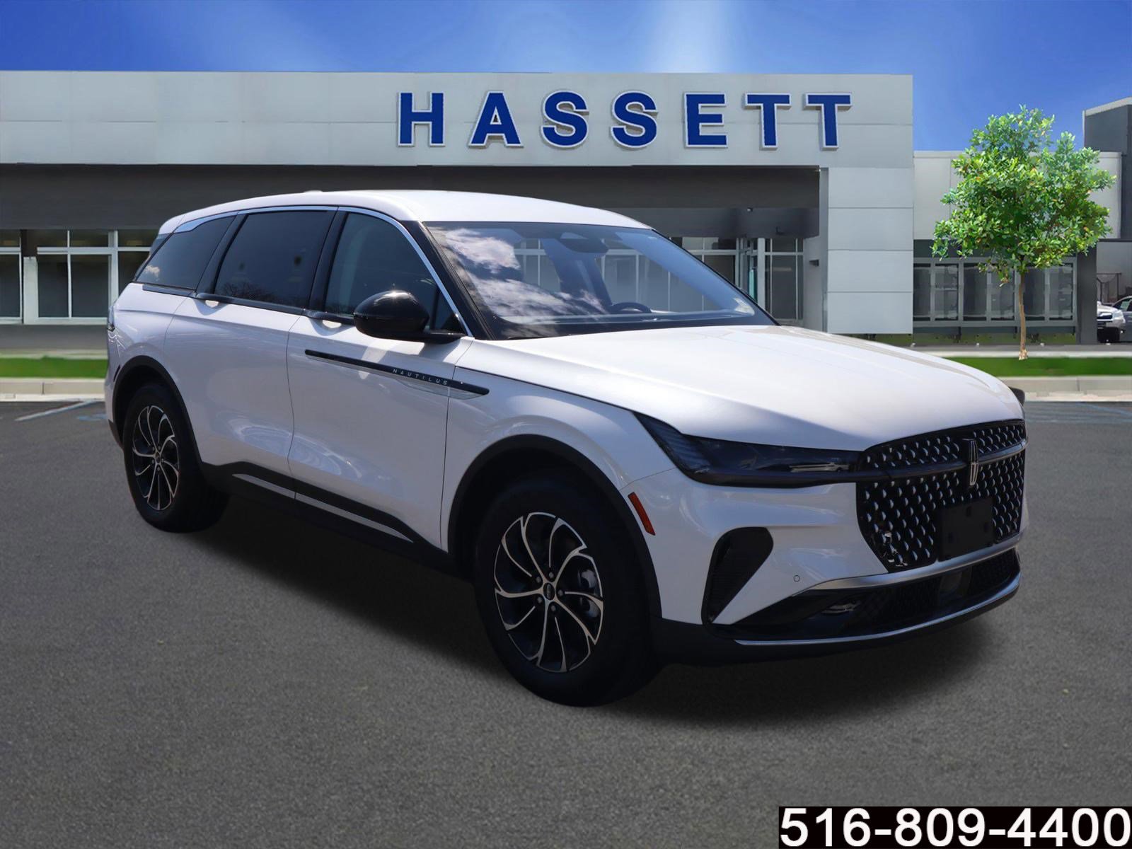 Used 2026 Lincoln Nautilus Premier image 1