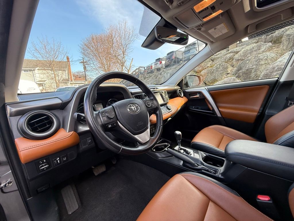 Used 2016 Toyota RAV4 Limited AWD/4WD image 14