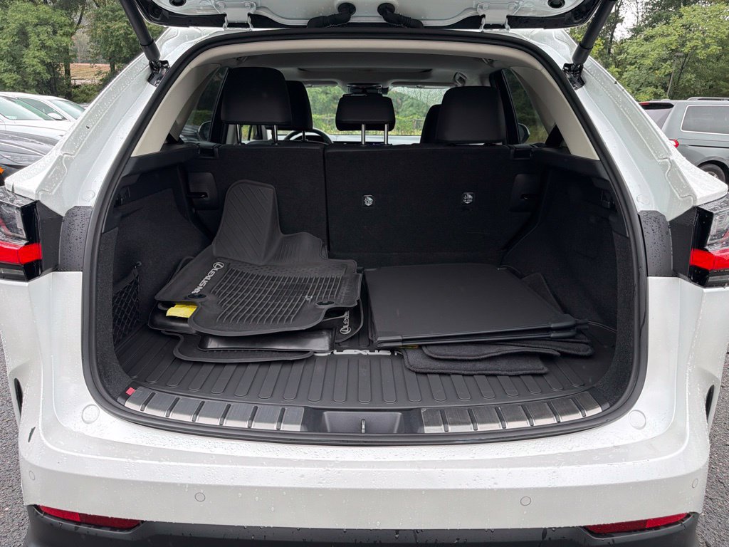 Used 2025 Lexus NX 350h AWD w/ Accessory Package (2T) image 13