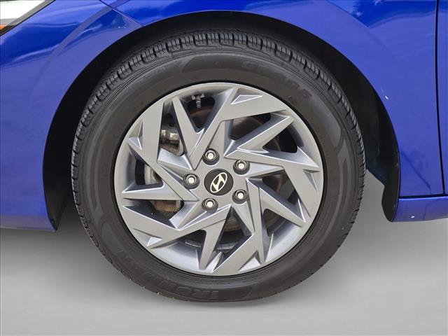 Used 2024 Hyundai Elantra SEL FWD image 24