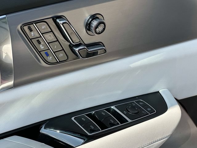 Used 2026 Cadillac Vistiq Sport AWD/4WD image 14