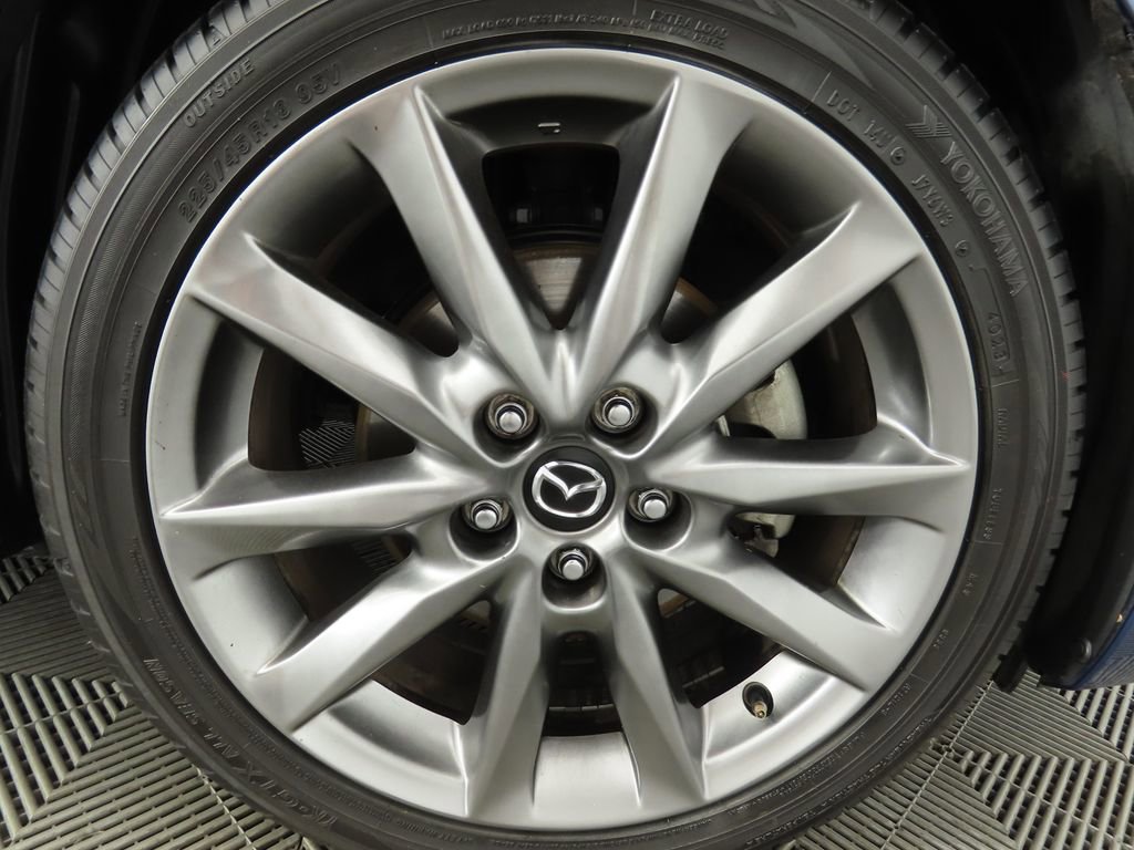 Used 2018 MAZDA MAZDA3 Grand Touring w/ Premium Equipment Package image 33
