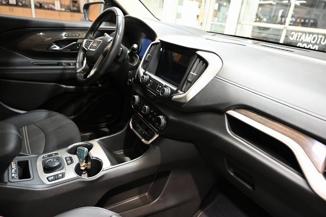 Used 2022 GMC Terrain Denali w/ Black Diamond Edition image 13