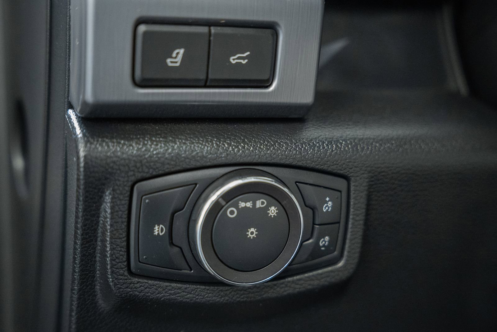 Used 2019 Ford Expedition Platinum image 58