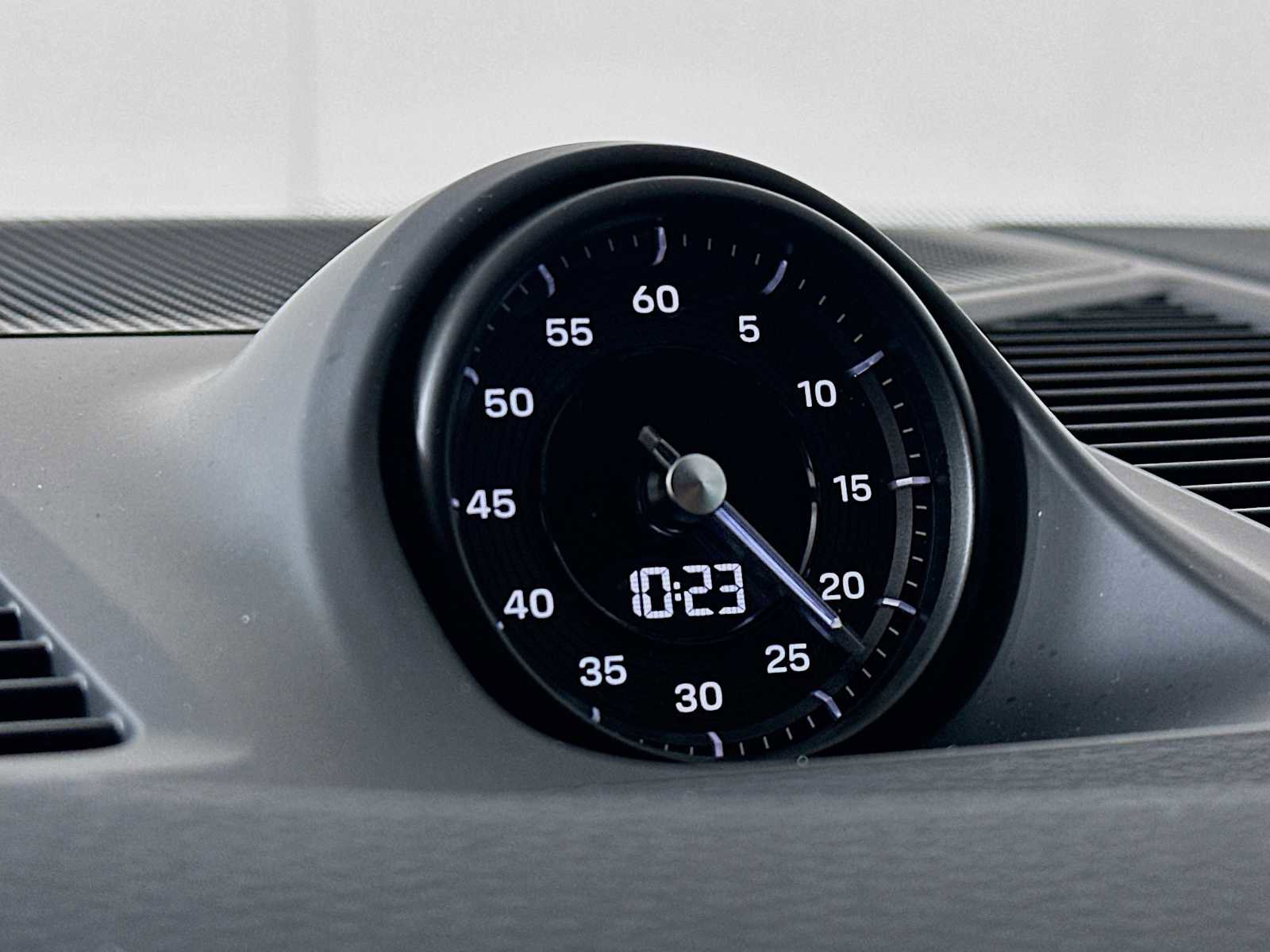 New 2026 Porsche Cayenne image 33