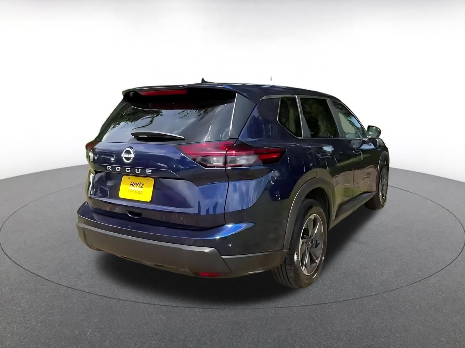 Used 2025 Nissan Rogue SV FWD image 14
