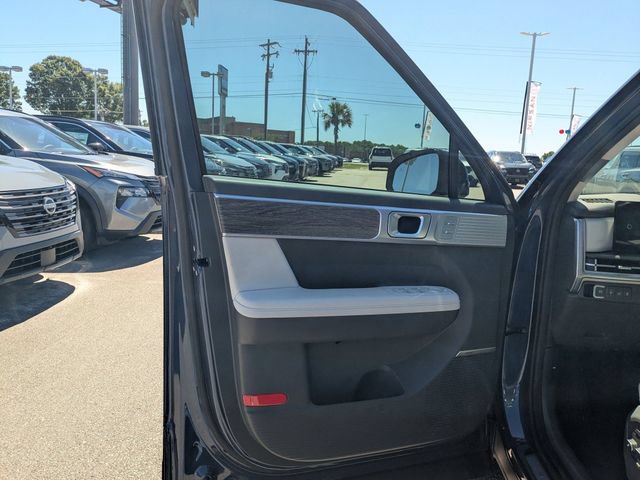 Used 2025 Hyundai Santa Fe Calligraphy AWD/4WD image 11