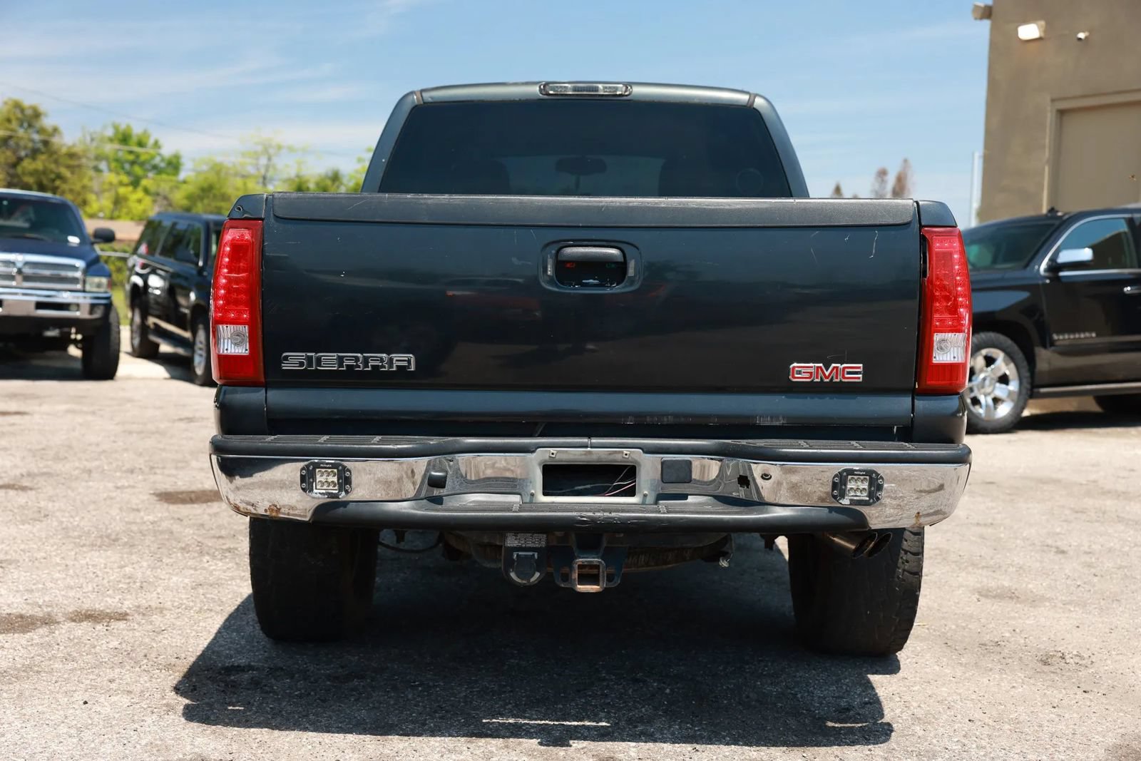 Used 2004 GMC Sierra 1500 SLT w/ Light Duty Power Package AWD/4WD image 5