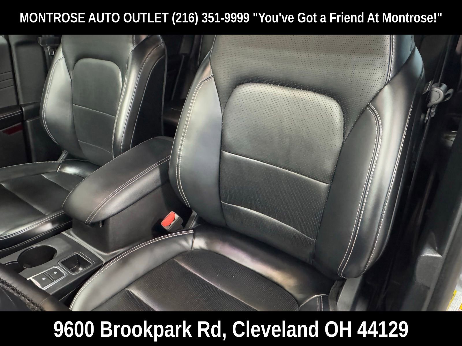 Used 2025 Ford Escape Platinum image 28