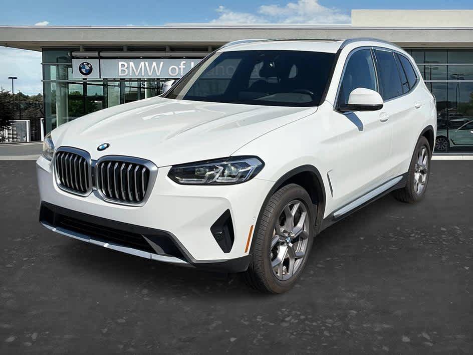 Used 2023 BMW X3 xDrive30i w/ Premium Package w/ZPA AWD/4WD image 3