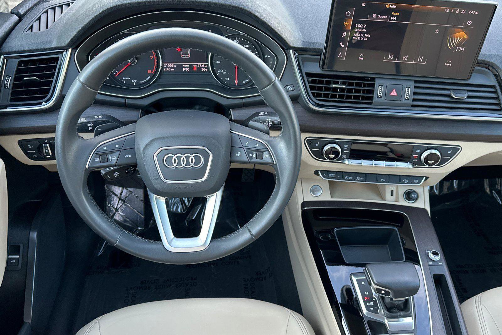 Used 2023 Audi Q5 Premium w/ Convenience Package image 14