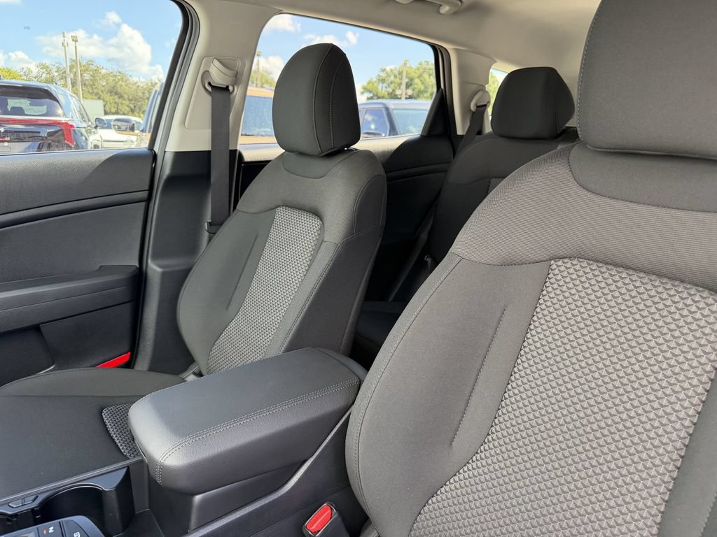 New 2026 Kia Sportage LX FWD image 19