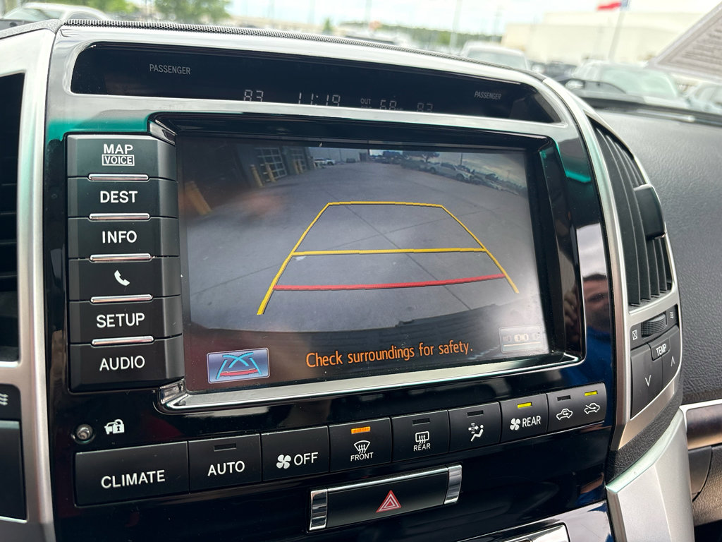 Used 2015 Toyota Land Cruiser AWD/4WD image 17