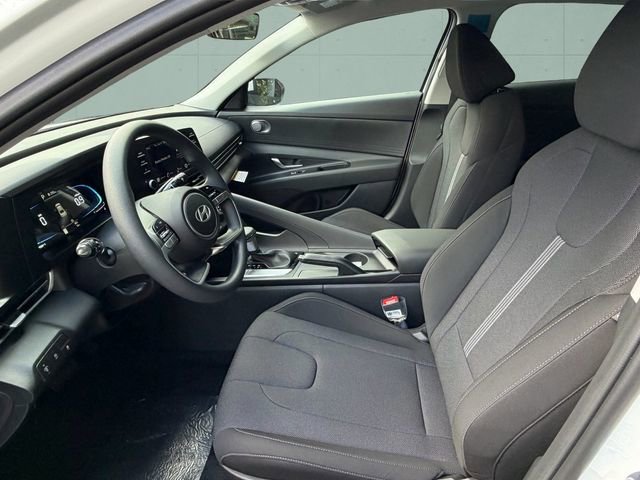 New 2026 Hyundai Elantra SE video 2