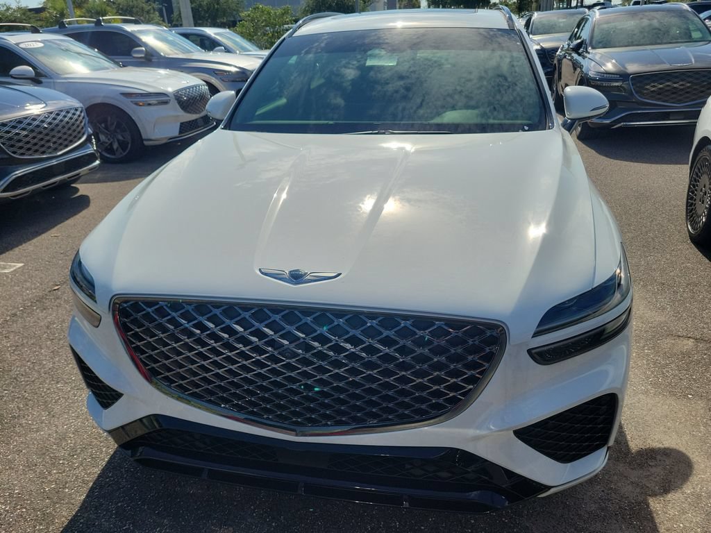 Used 2025 Genesis GV70 3.5T Sport w/ Sport Advanced Package AWD/4WD image 4