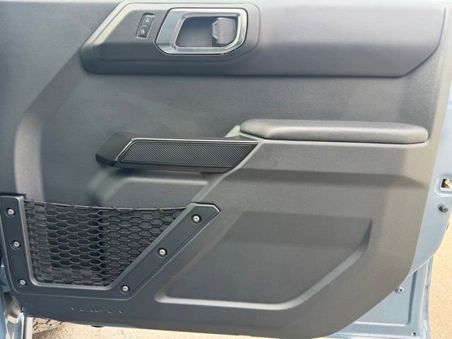 Used 2025 Ford Bronco Badlands image 25