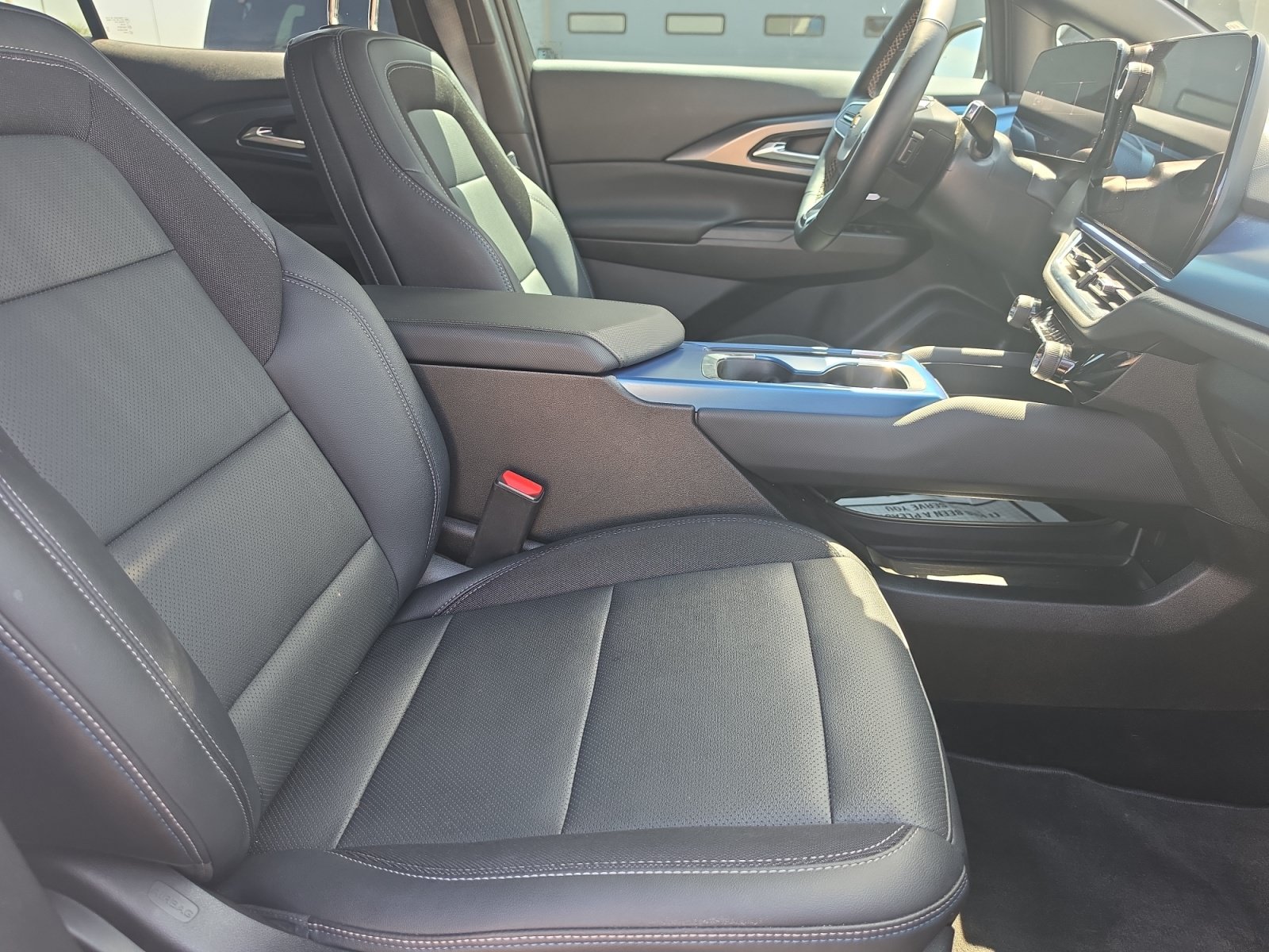 Used 2026 Chevrolet Equinox EV LT AWD/4WD image 29
