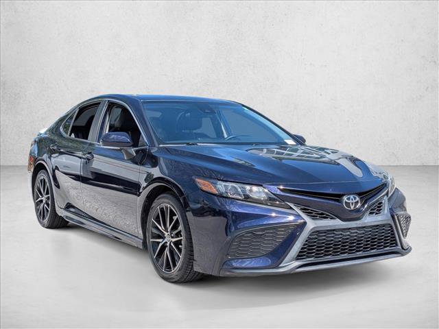 Certified 2021 Toyota Camry SE FWD image 3