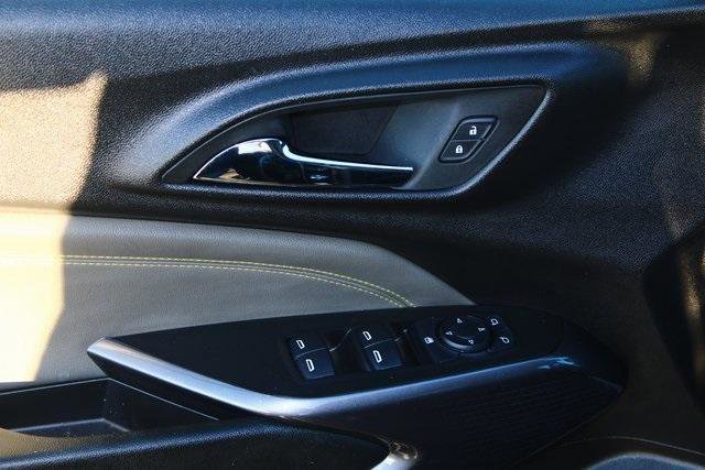 Used 2025 Chevrolet Trax ACTIV w/ Driver Confidence Package image 12