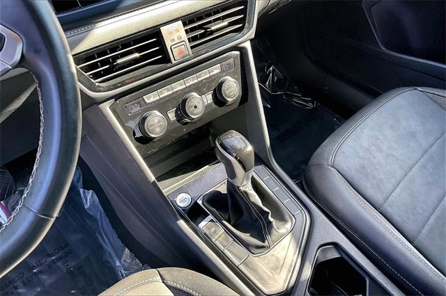 Used 2024 Volkswagen Taos SE image 18