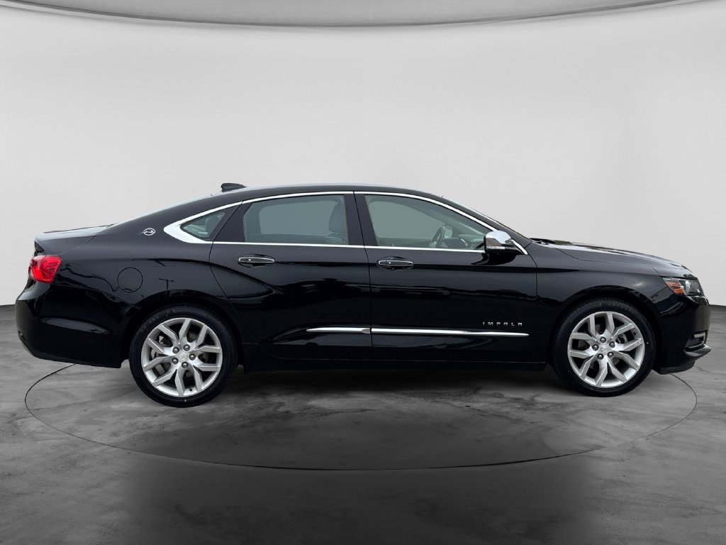 Used 2015 Chevrolet Impala LTZ FWD image 9