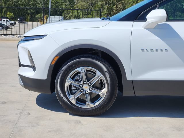New 2025 Chevrolet Blazer LT w/ Convenience Package FWD image 8