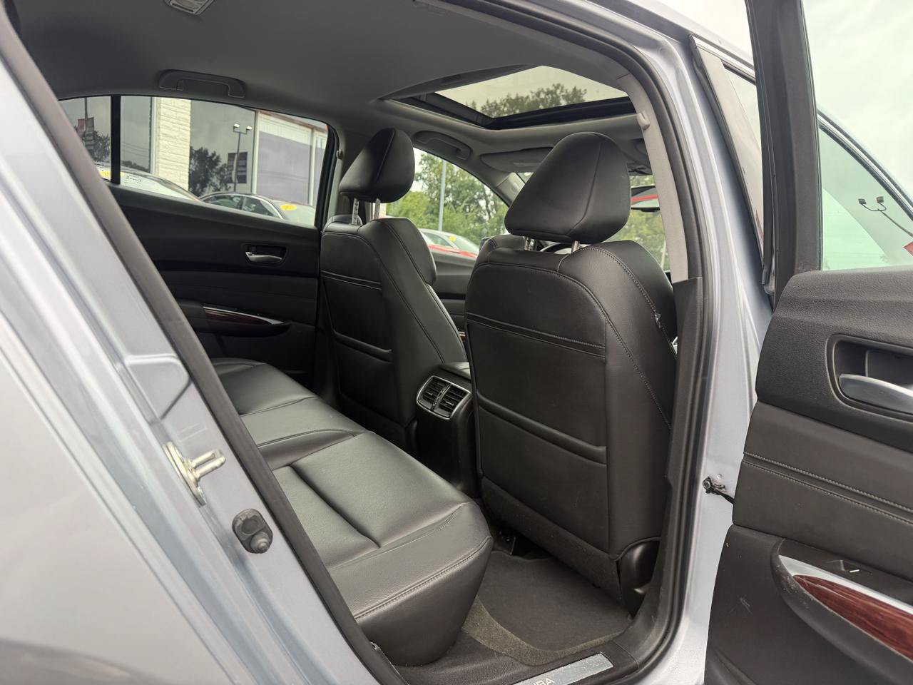 Used 2015 Acura TLX FWD image 26