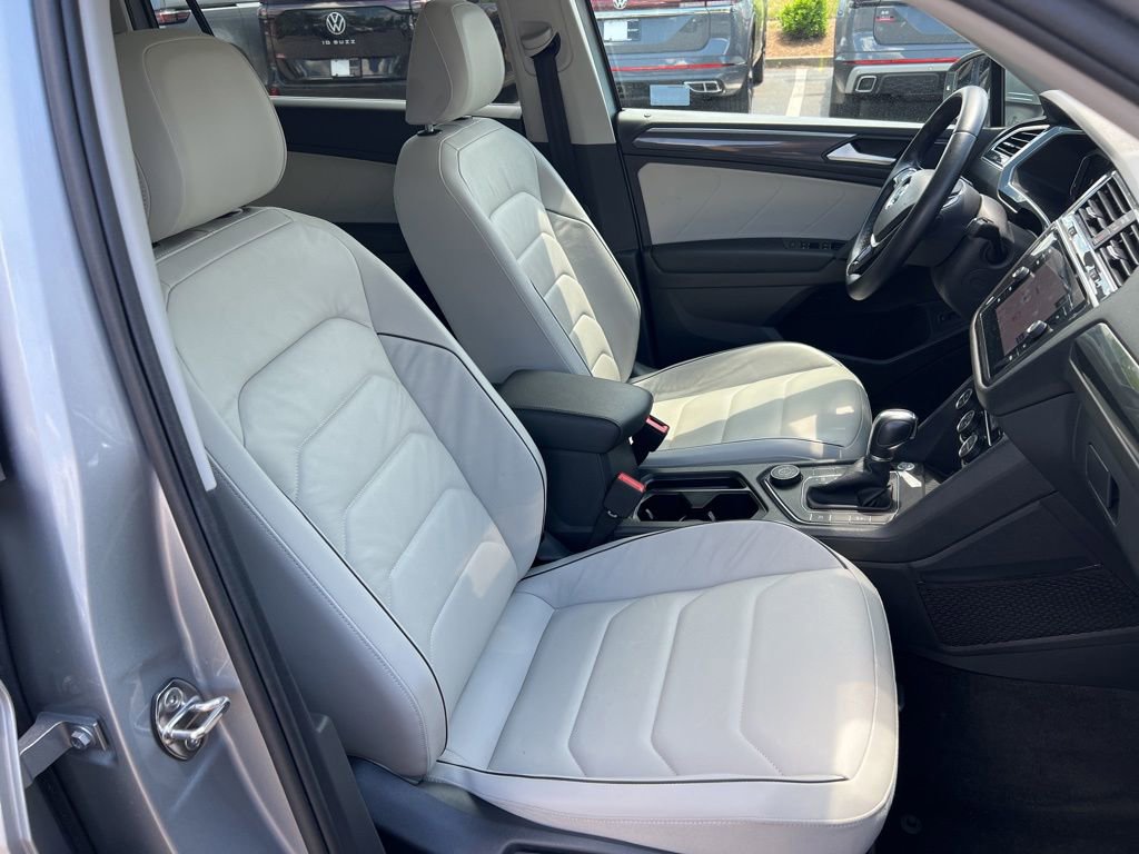 Used 2019 Volkswagen Tiguan SEL Premium AWD/4WD image 23
