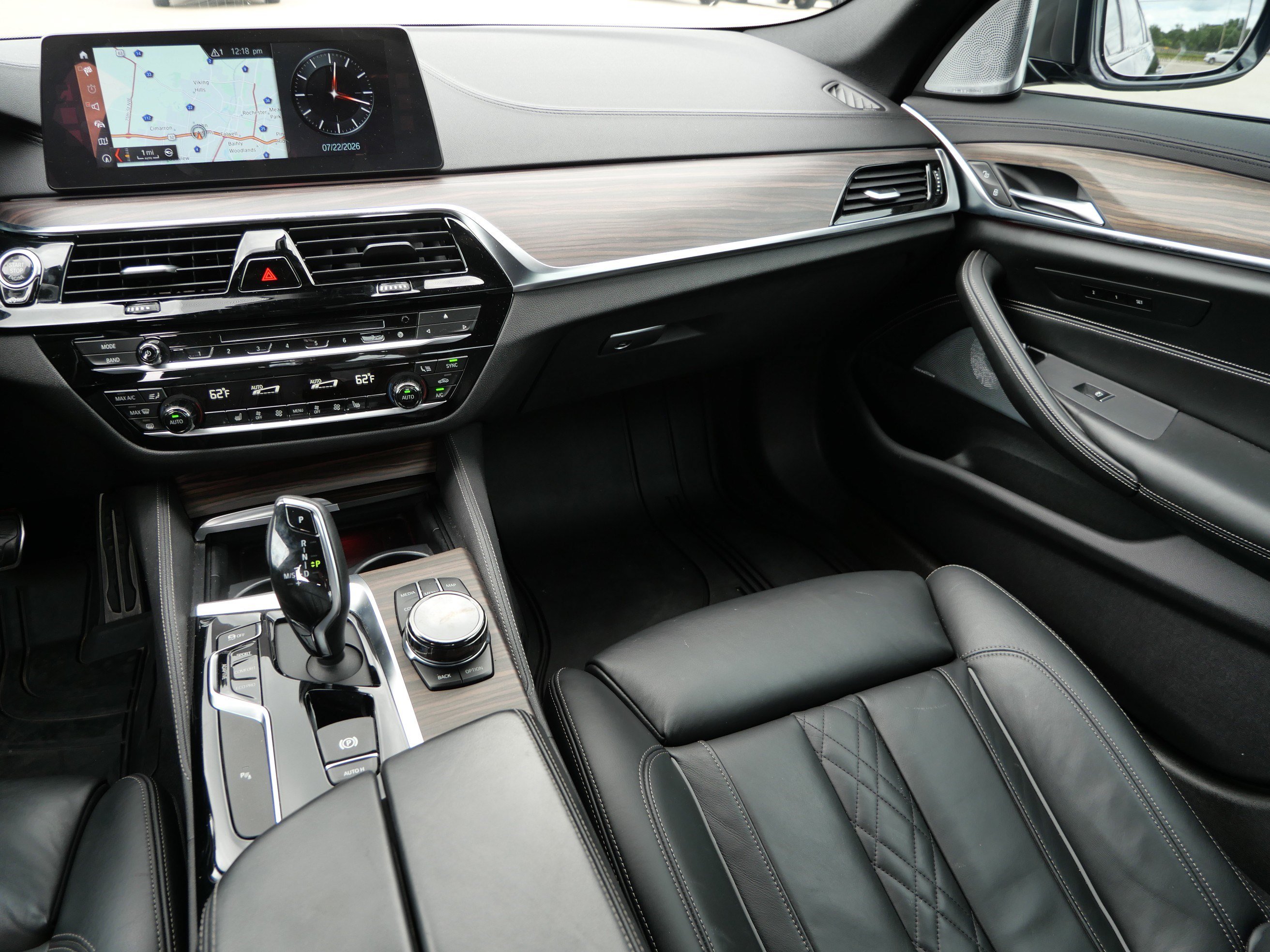 Used 2018 BMW M550i xDrive AWD/4WD image 11