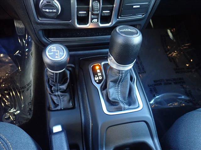 New 2025 Jeep Gladiator Sport AWD/4WD image 19