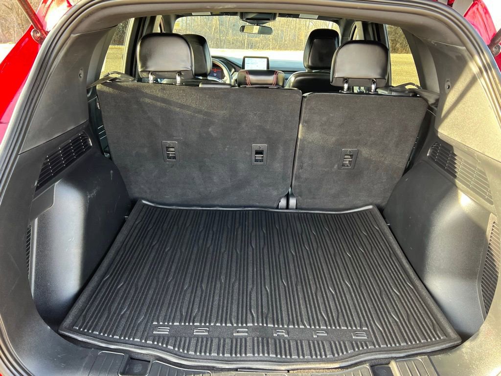 Used 2025 Ford Escape ST-Line image 18