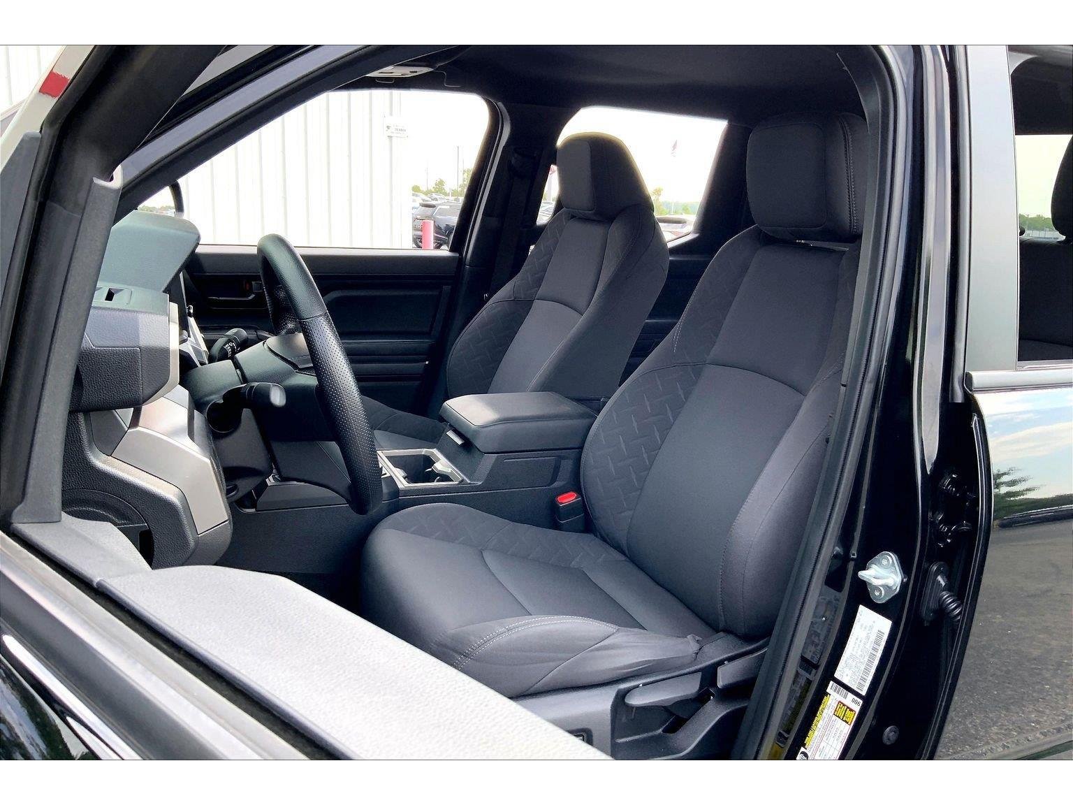 Used 2024 Toyota Tacoma SR5 AWD/4WD image 23