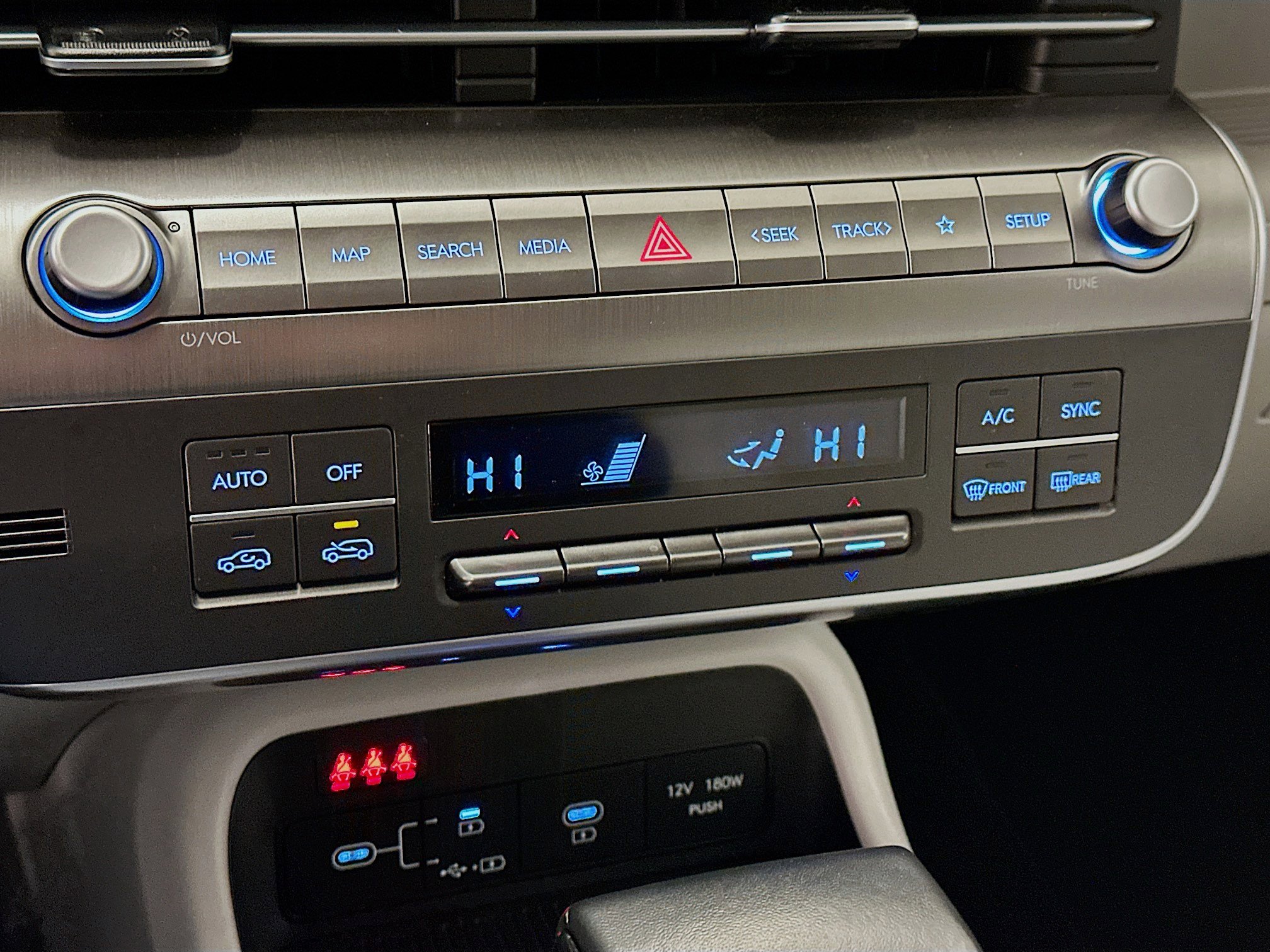 Used 2025 Hyundai Kona SEL image 23