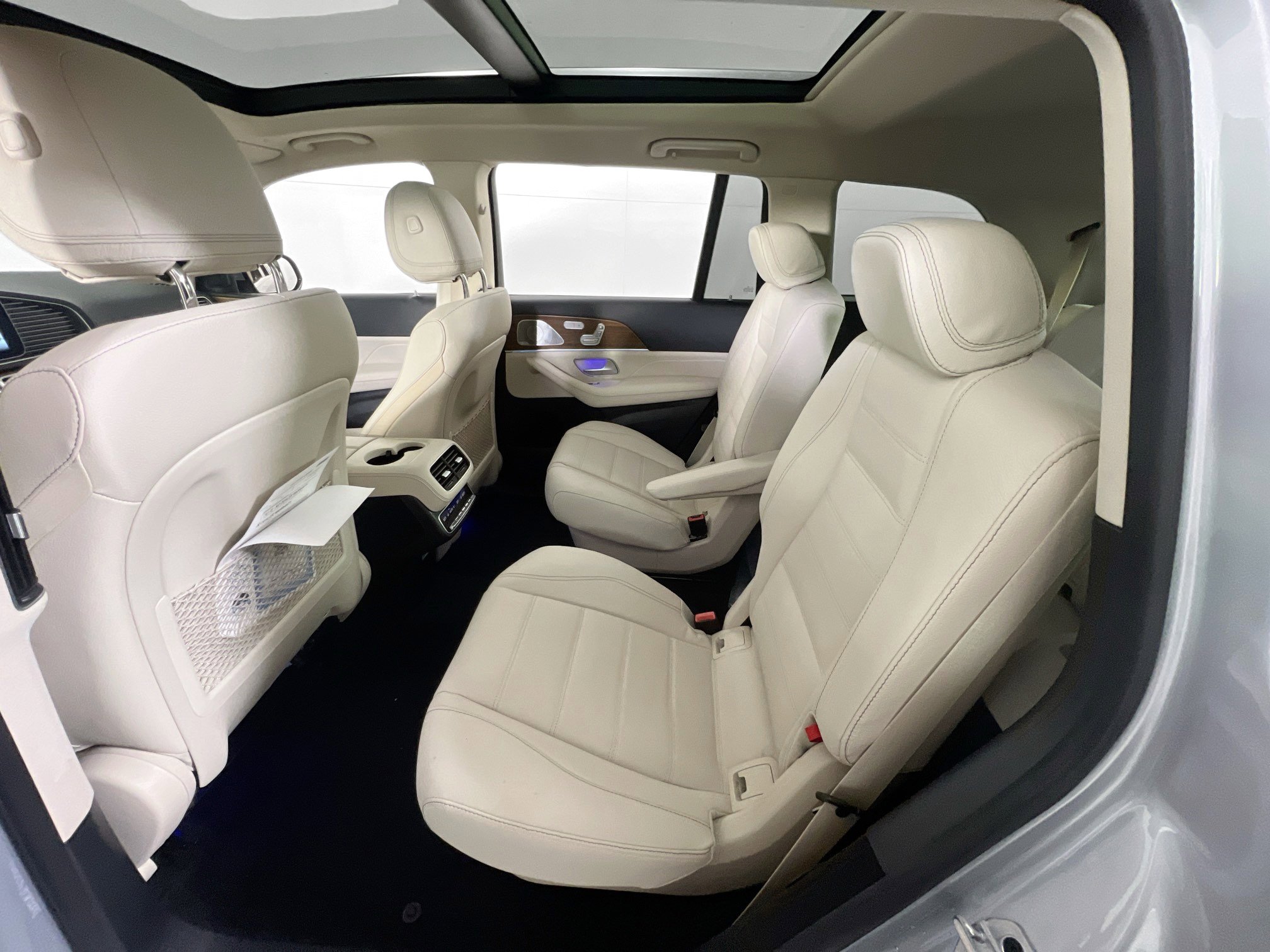 Used 2024 Mercedes-Benz GLS 450 4MATIC image 25