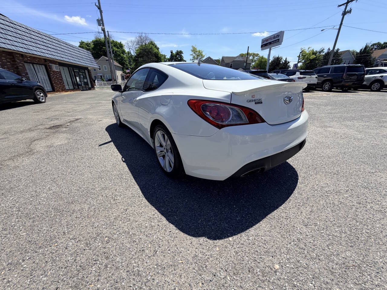 Used 2010 Hyundai Genesis 2.0T RWD image 19