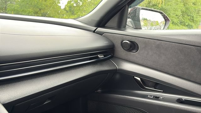 Used 2025 Hyundai Elantra N FWD image 21