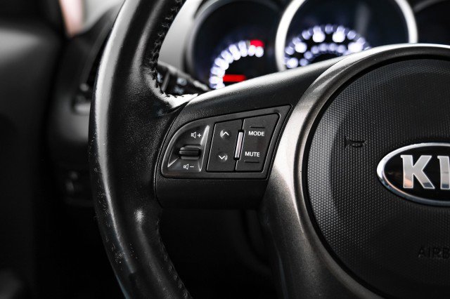 Used 2013 Kia Soul + image 15
