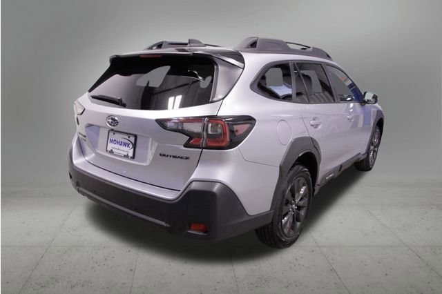 Used 2025 Subaru Outback Onyx Edition image 5