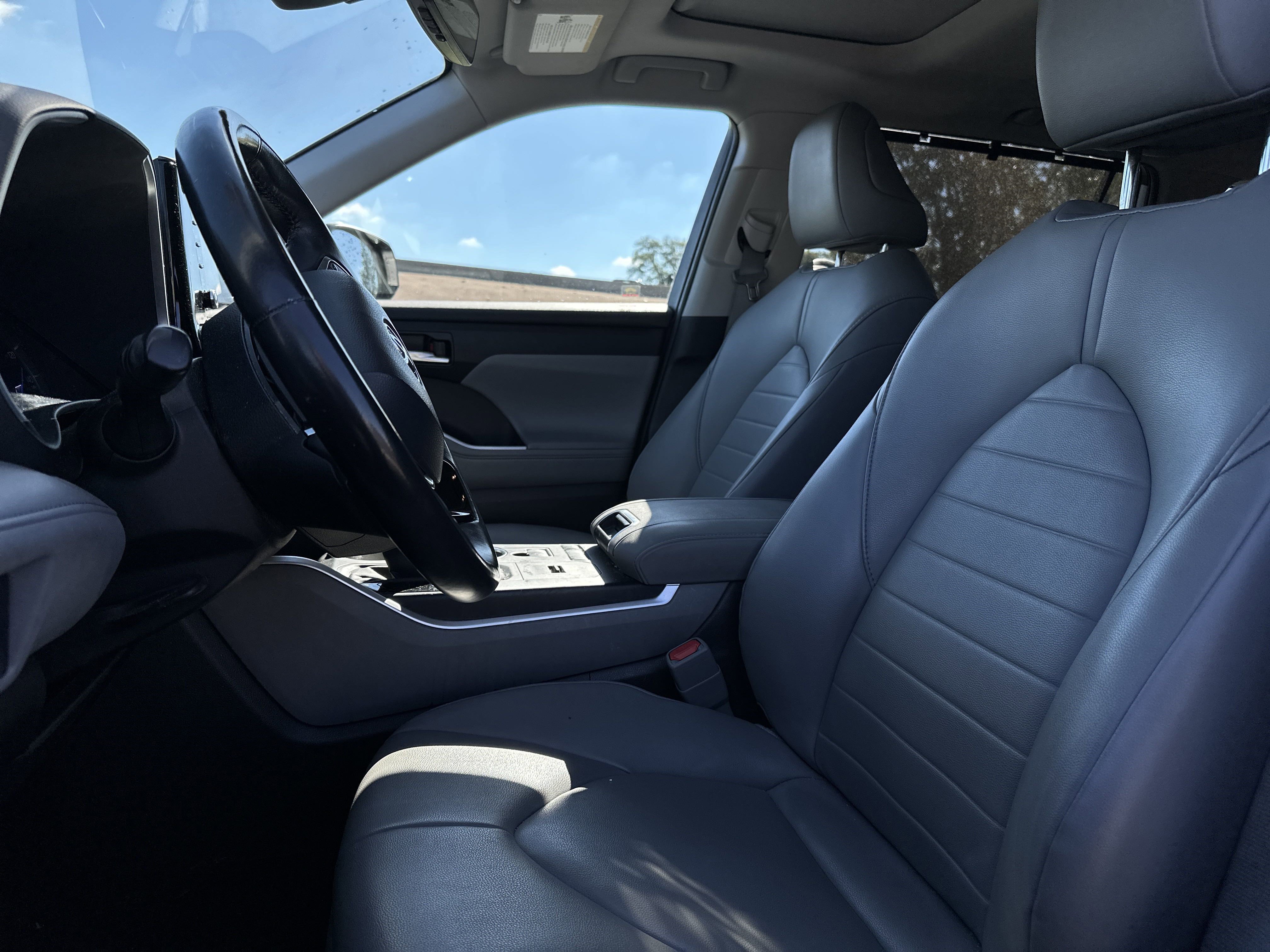 Certified 2020 Toyota Highlander XLE image 15
