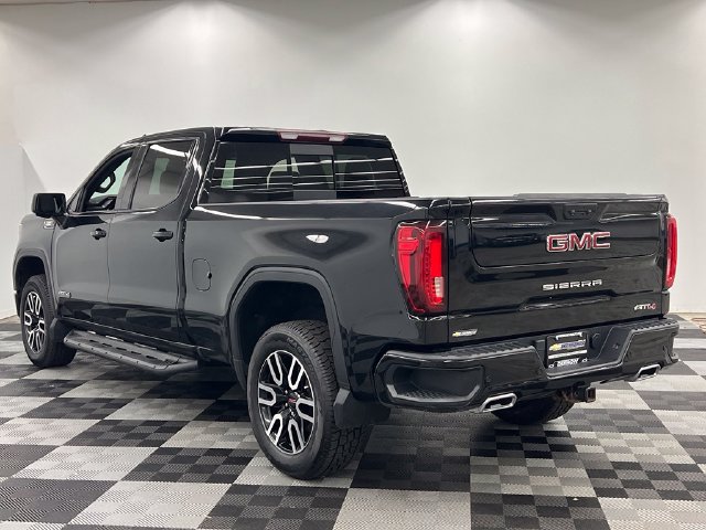 Used 2023 GMC Sierra 1500 AT4 w/ AT4 Preferred Package AWD/4WD image 5