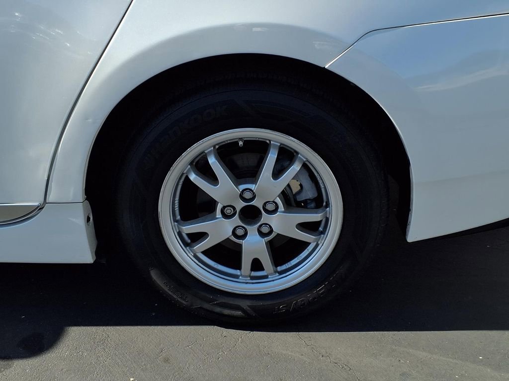 Used 2010 Toyota Prius Five image 4