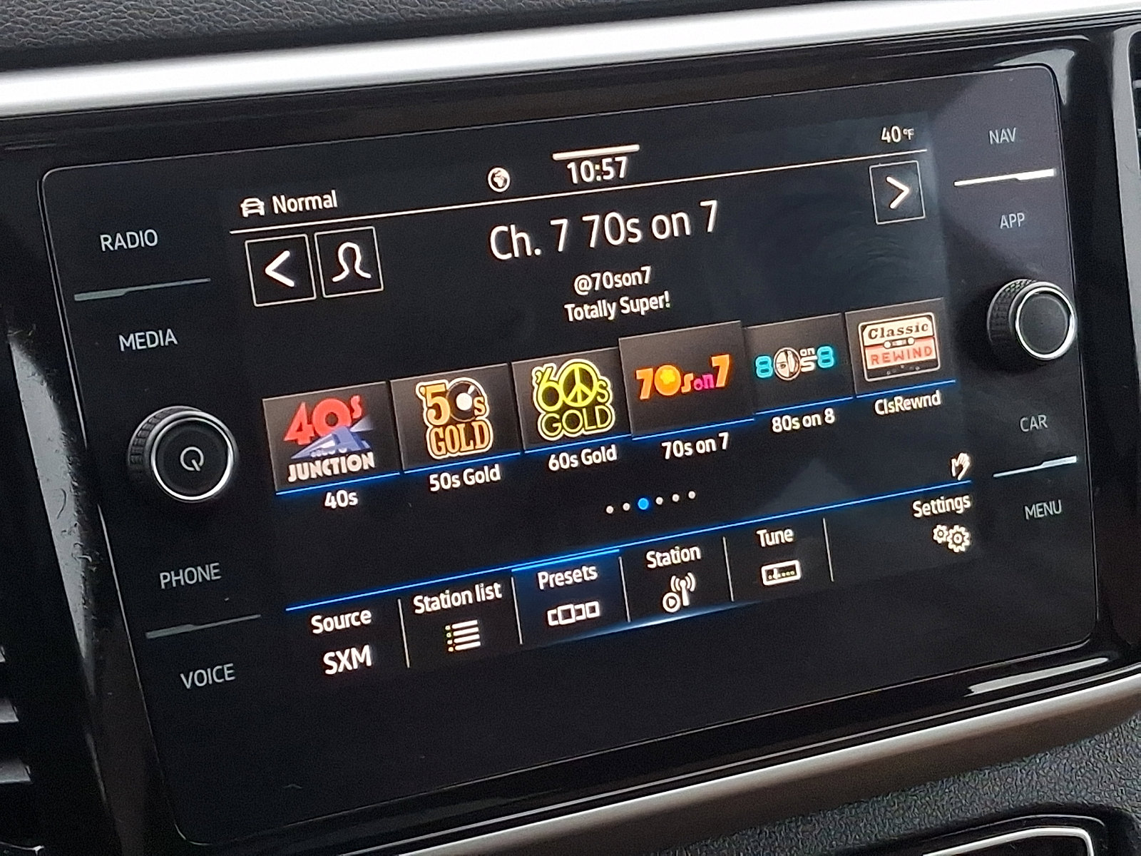 Used 2023 Volkswagen Atlas Cross Sport SEL Premium R-Line image 19