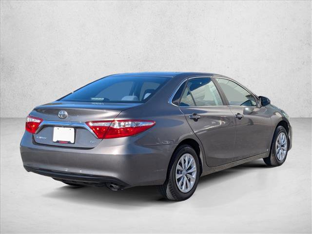 Used 2017 Toyota Camry LE image 5