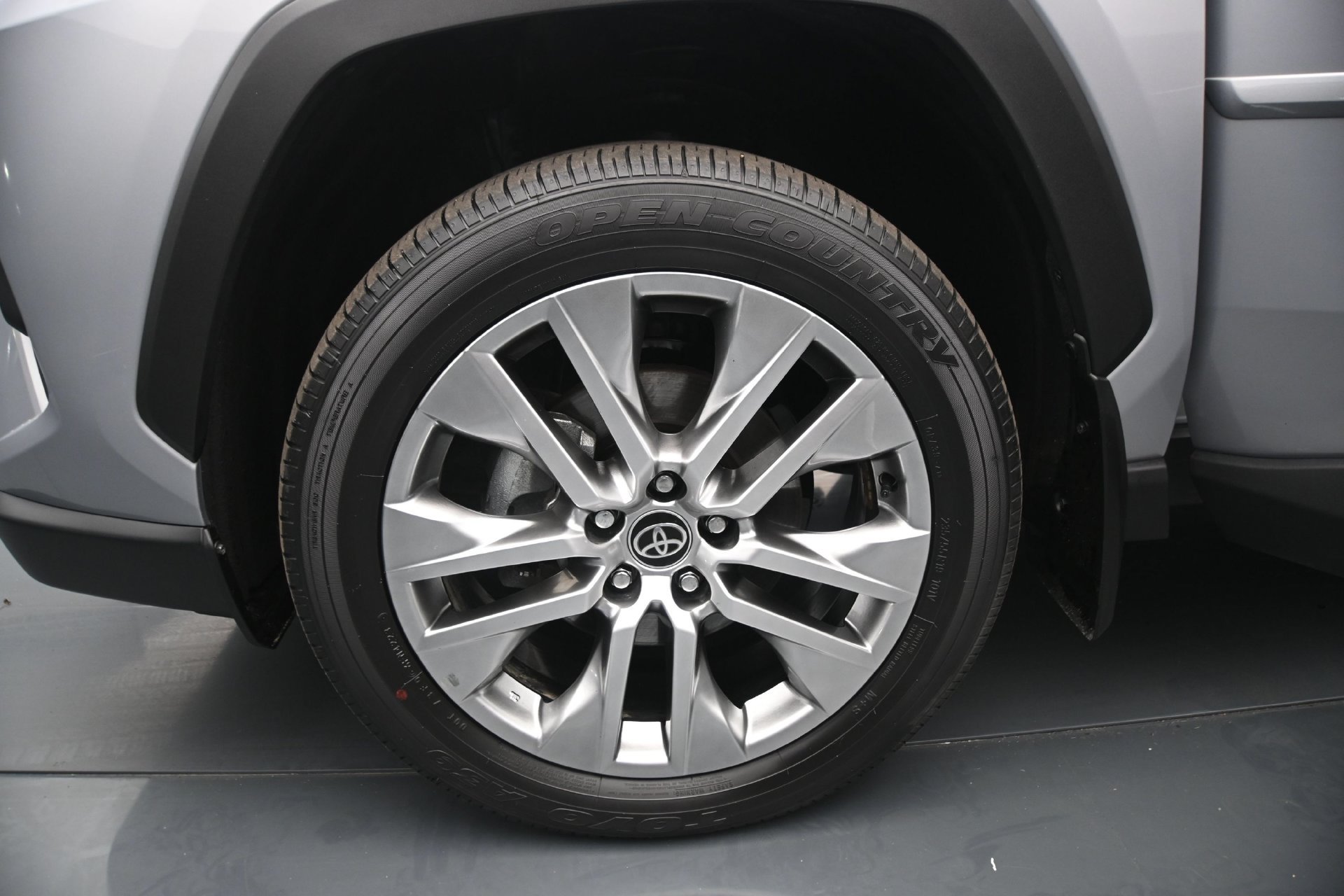 Used 2024 Toyota RAV4 Limited w/ Weather Package AWD/4WD image 29