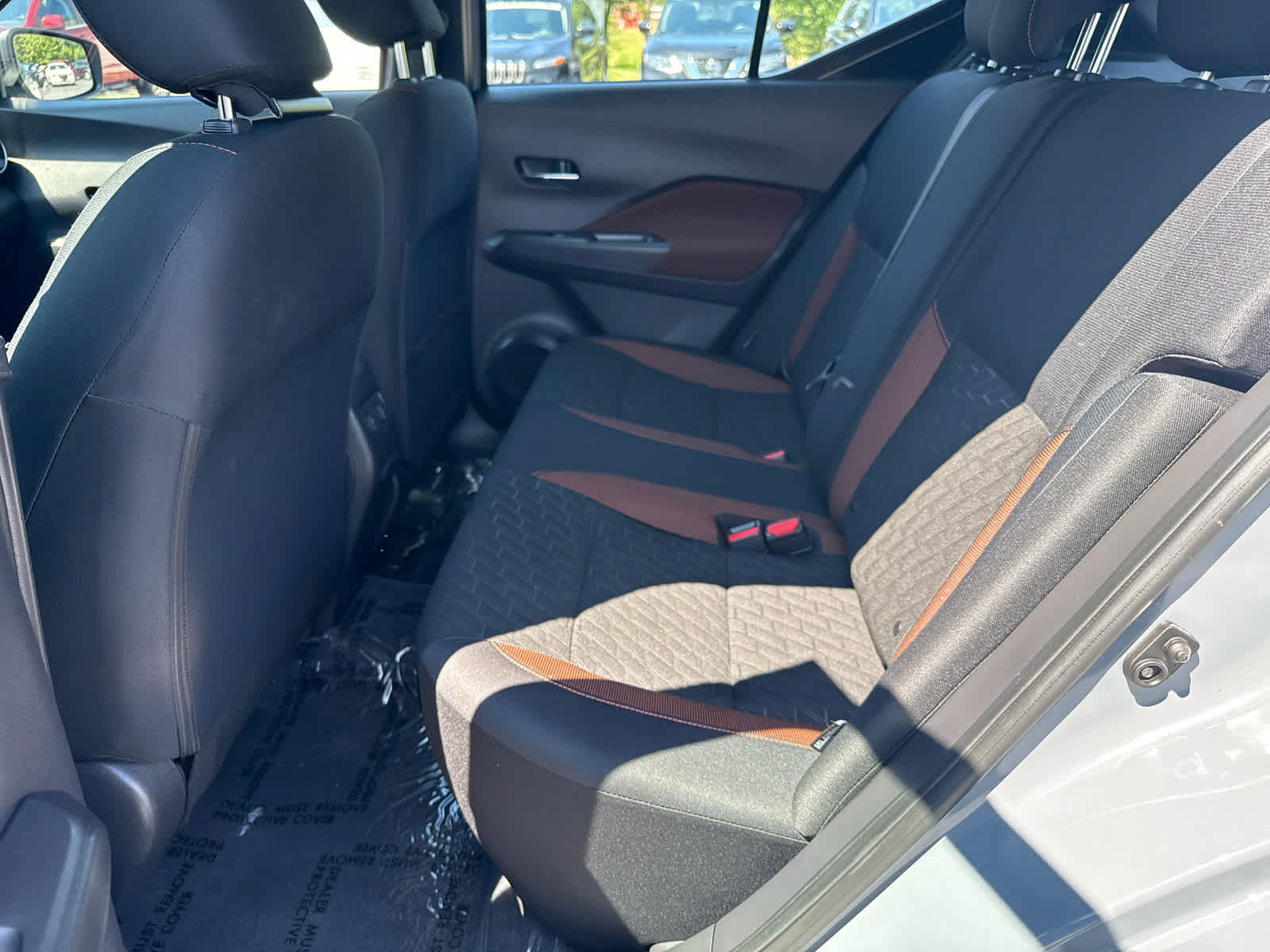 Used 2023 Nissan Kicks SR w/ Interior Electronics Package FWD image 13