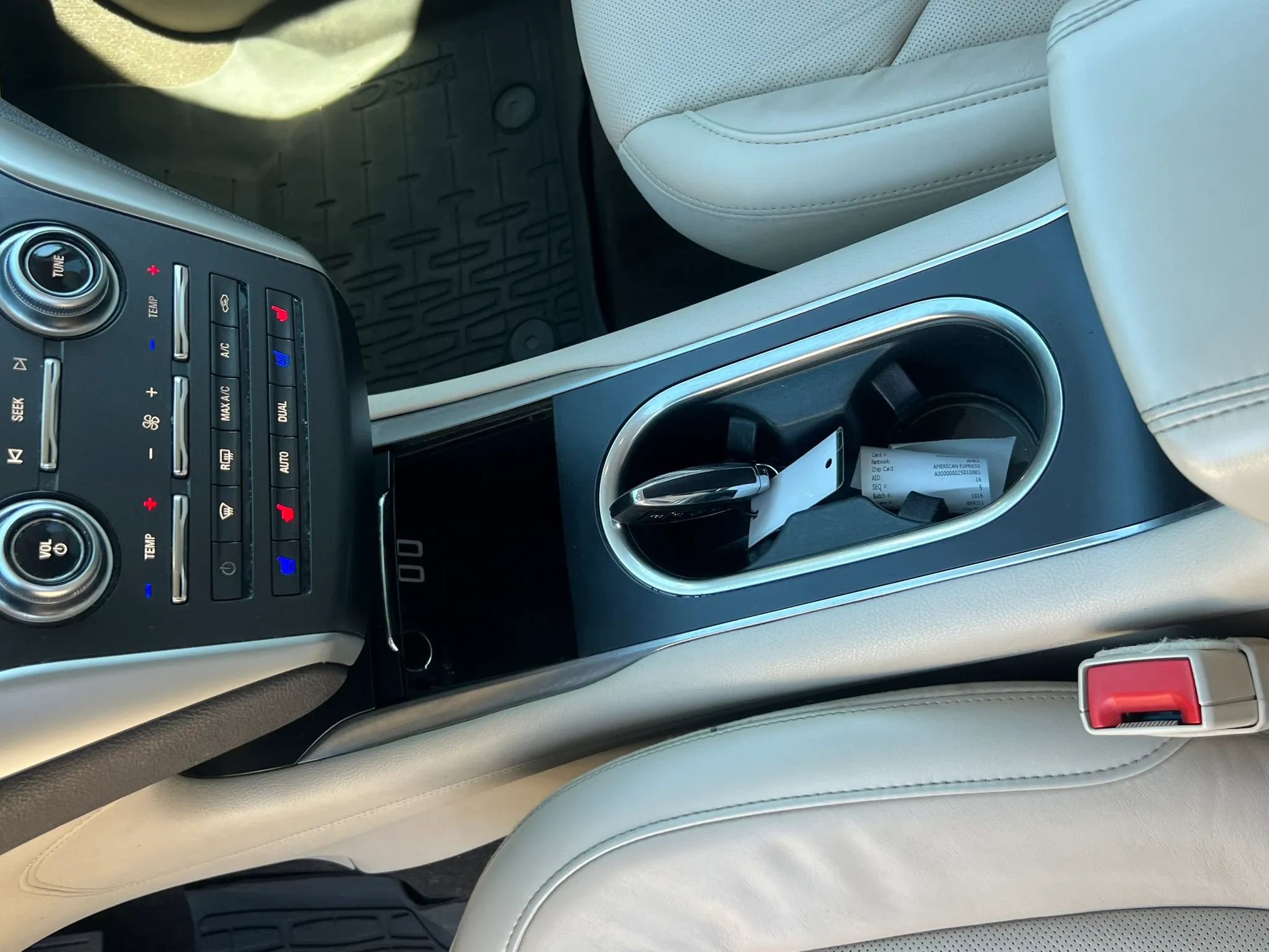 Used 2019 Lincoln MKC Reserve w/ MKC Climate Package image 12